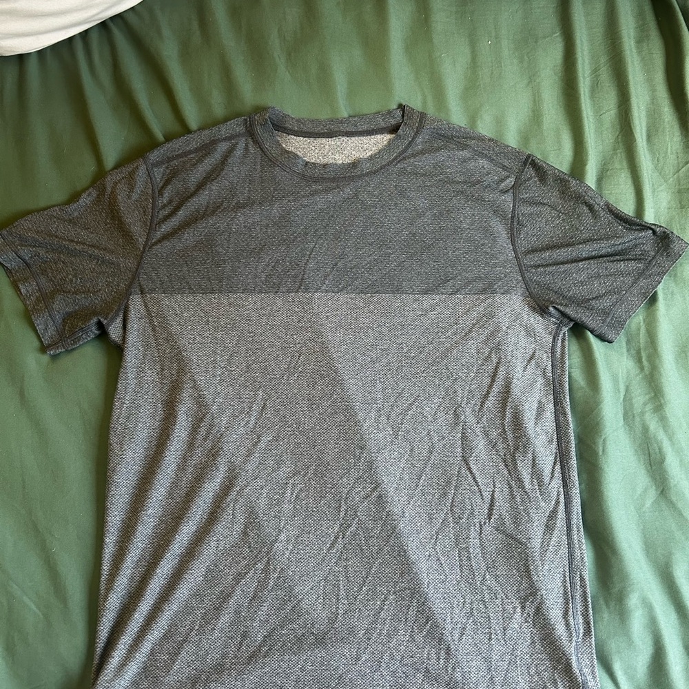 Vuori Colorblock Tech Workout Shirt